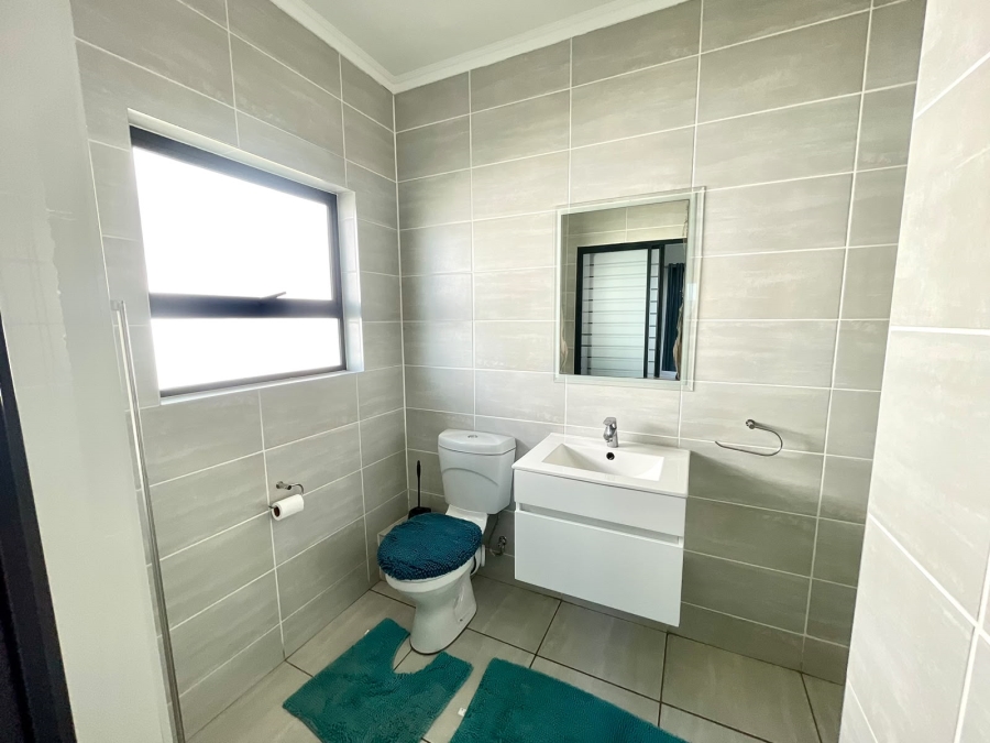 To Let 1 Bedroom Property for Rent in Waterfall Gauteng