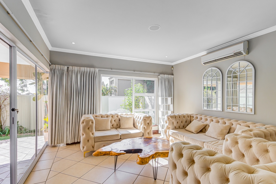 To Let 4 Bedroom Property for Rent in Sunninghill Gauteng