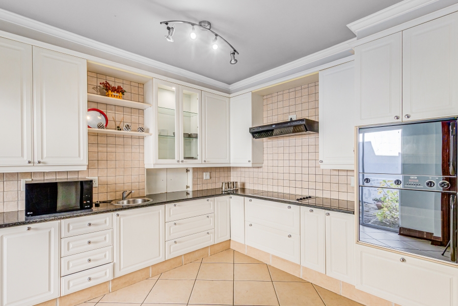 To Let 4 Bedroom Property for Rent in Sunninghill Gauteng