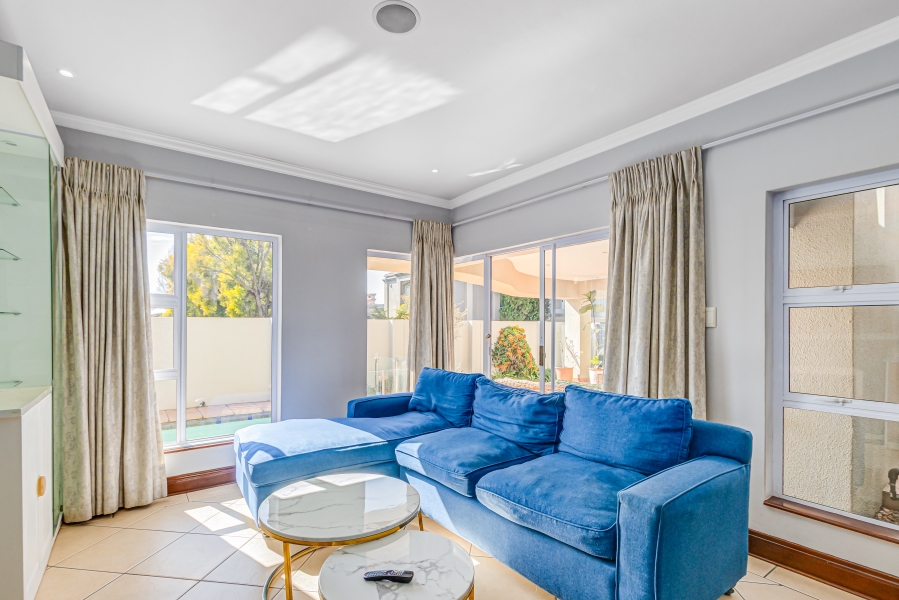 To Let 4 Bedroom Property for Rent in Sunninghill Gauteng