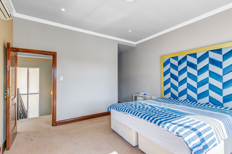 To Let 4 Bedroom Property for Rent in Sunninghill Gauteng
