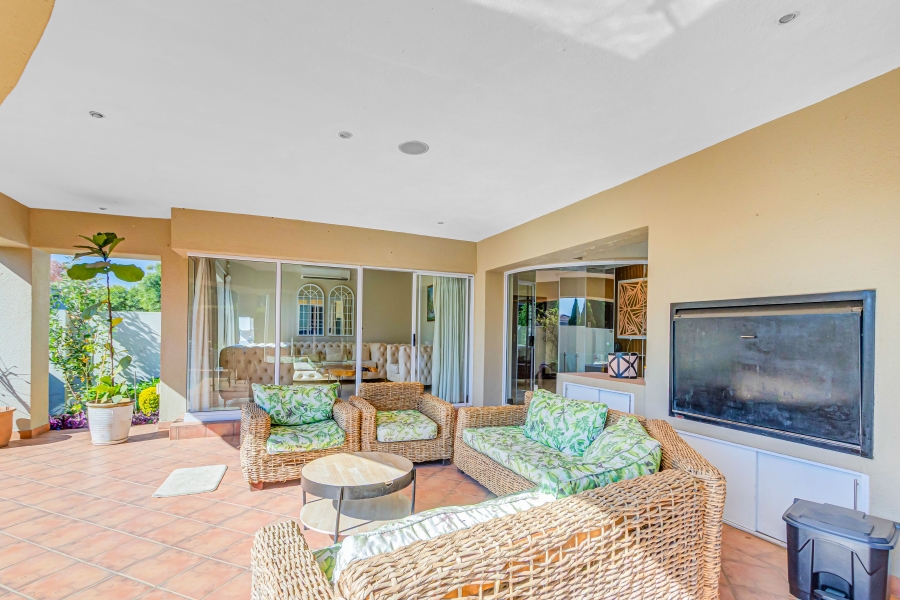 To Let 4 Bedroom Property for Rent in Sunninghill Gauteng