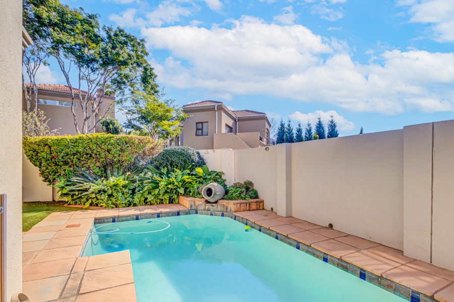 To Let 4 Bedroom Property for Rent in Sunninghill Gauteng