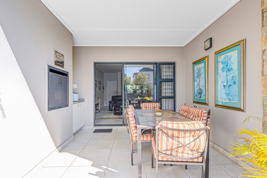 3 Bedroom Property for Sale in Waterfall Gauteng