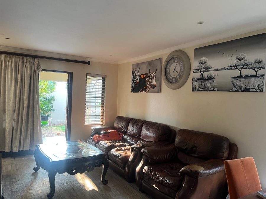To Let 3 Bedroom Property for Rent in Craigavon Gauteng
