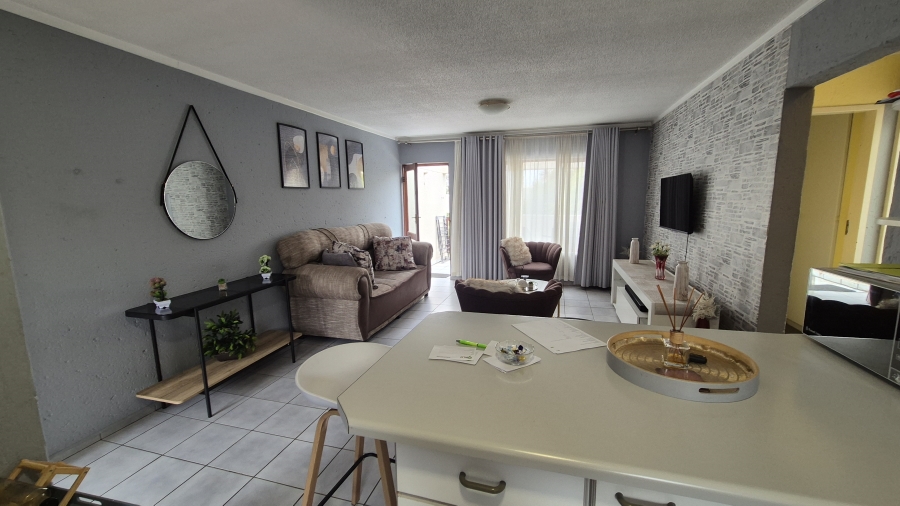 2 Bedroom Property for Sale in Marais Steyn Park Gauteng