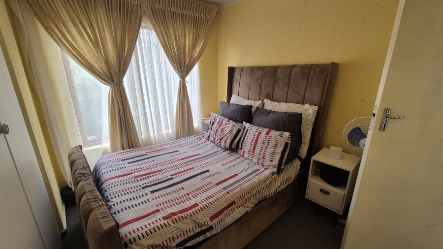 2 Bedroom Property for Sale in Marais Steyn Park Gauteng