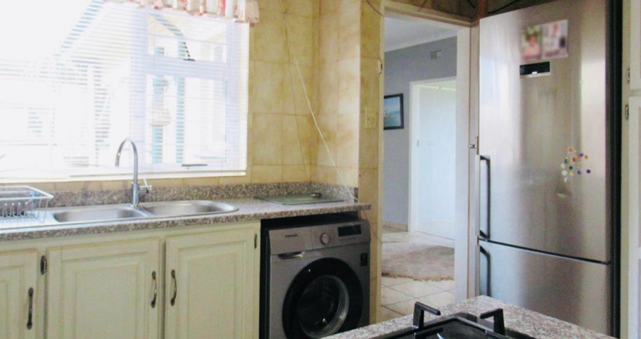 3 Bedroom Property for Sale in Rangeview Gauteng