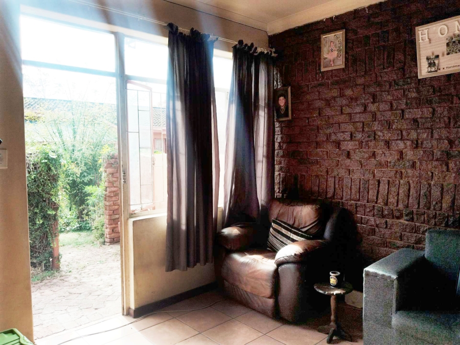2 Bedroom Property for Sale in Hermanstad Gauteng