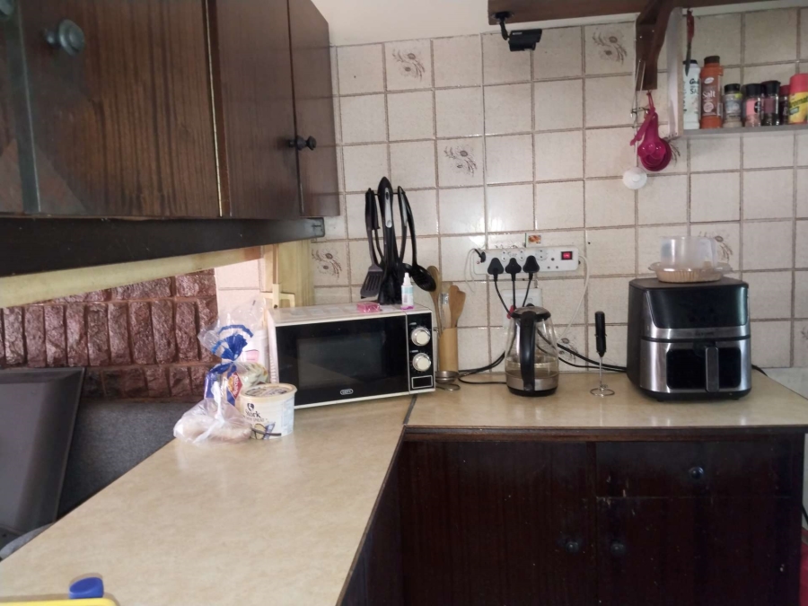 2 Bedroom Property for Sale in Hermanstad Gauteng