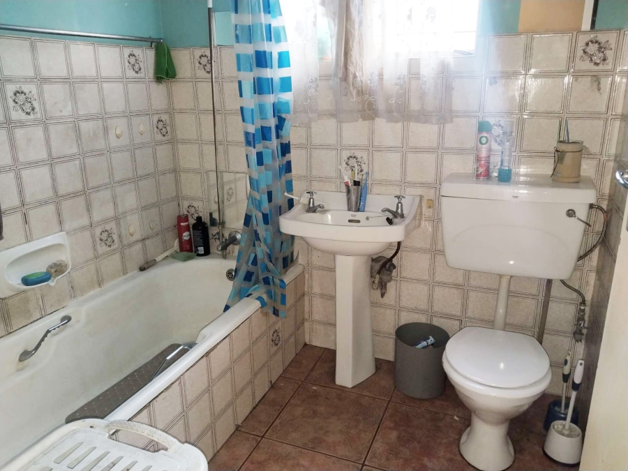 2 Bedroom Property for Sale in Hermanstad Gauteng