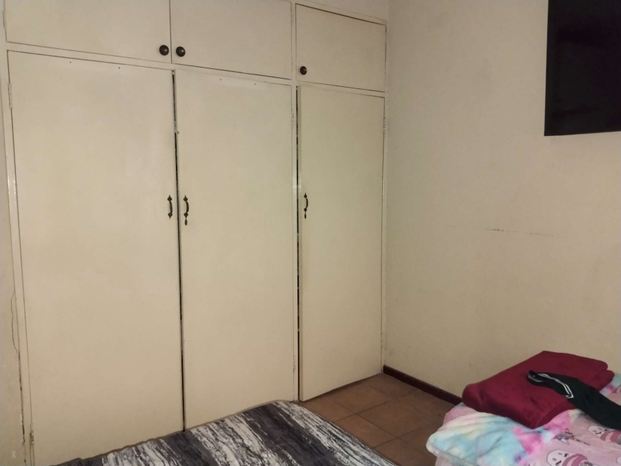 2 Bedroom Property for Sale in Hermanstad Gauteng