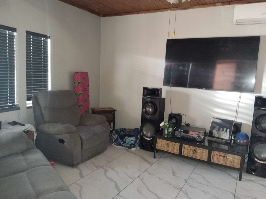 4 Bedroom Property for Sale in Mountain View Gauteng