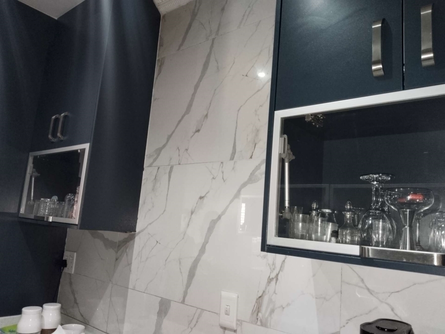 4 Bedroom Property for Sale in Mountain View Gauteng