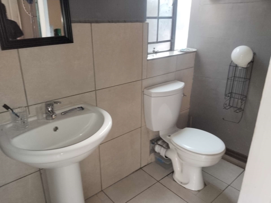 4 Bedroom Property for Sale in Mountain View Gauteng