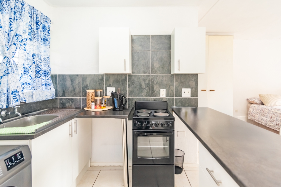1 Bedroom Property for Sale in Lyndhurst Gauteng