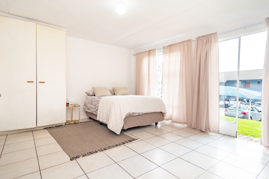 1 Bedroom Property for Sale in Lyndhurst Gauteng