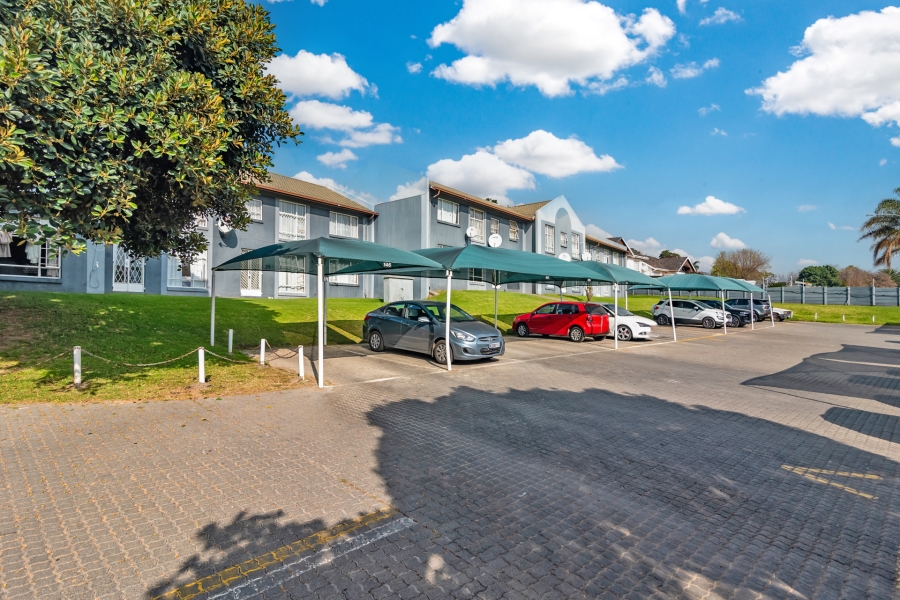 1 Bedroom Property for Sale in Lyndhurst Gauteng