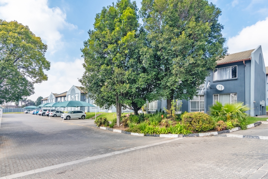 1 Bedroom Property for Sale in Lyndhurst Gauteng