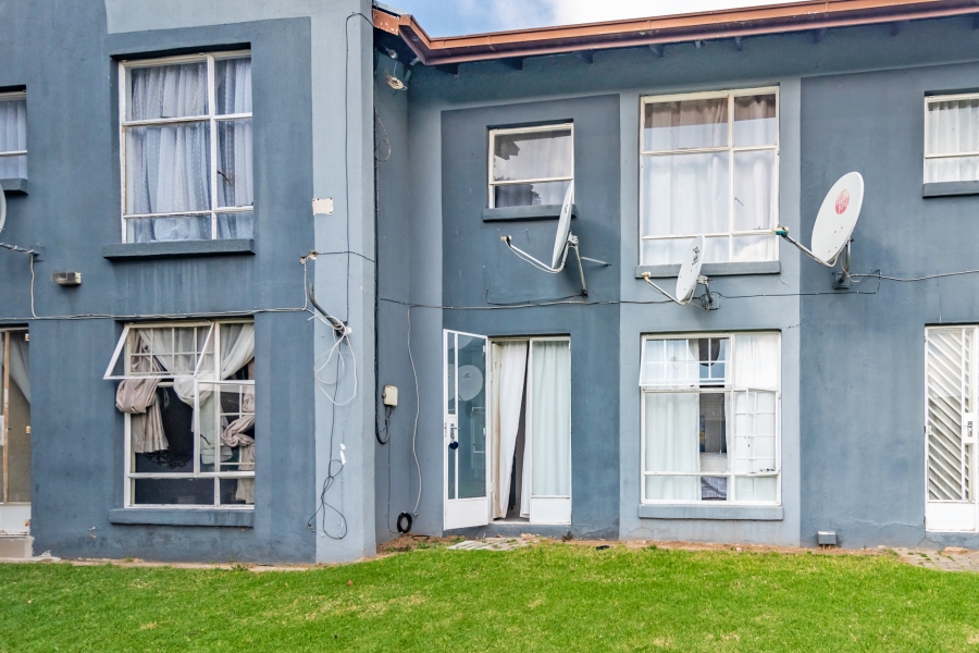 1 Bedroom Property for Sale in Lyndhurst Gauteng