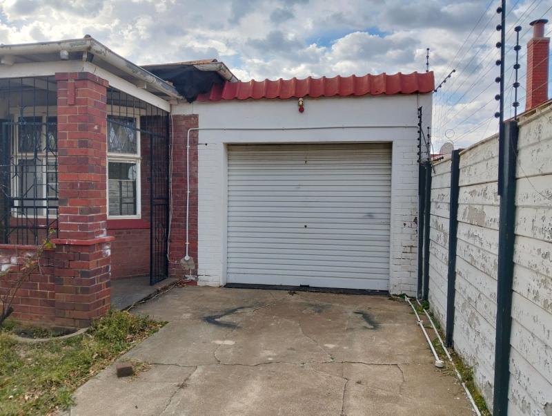 4 Bedroom Property for Sale in Townsview Gauteng