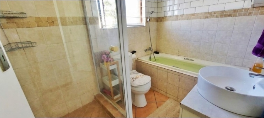 2 Bedroom Property for Sale in Carlswald Gauteng