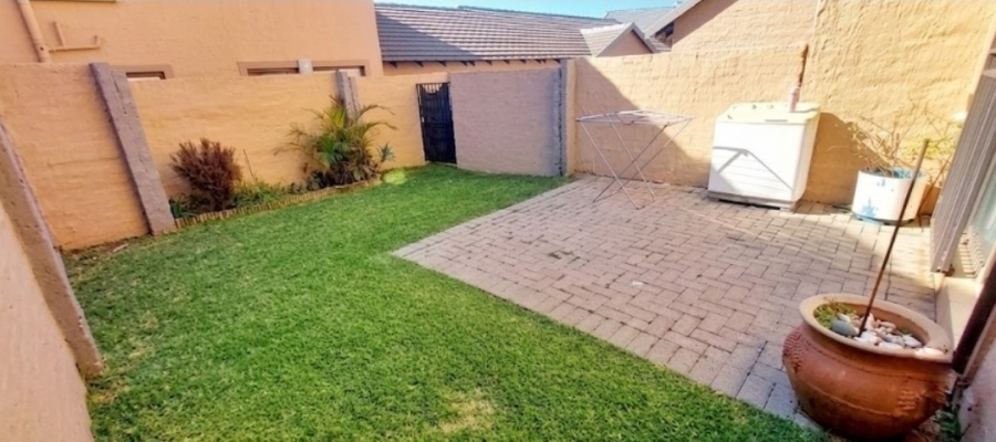 2 Bedroom Property for Sale in Carlswald Gauteng