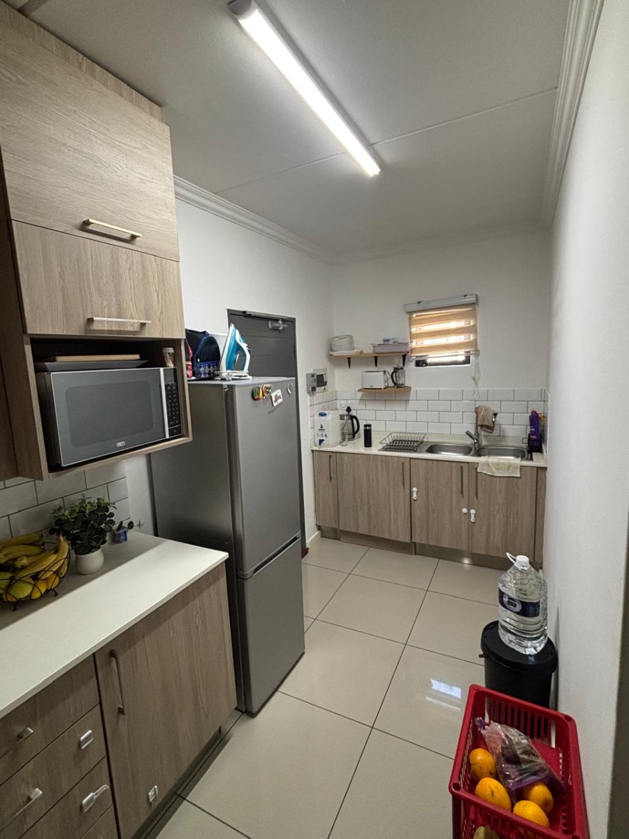 2 Bedroom Property for Sale in Halfway Gardens Gauteng