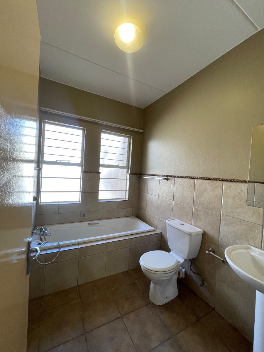 To Let 2 Bedroom Property for Rent in Northgate Gauteng
