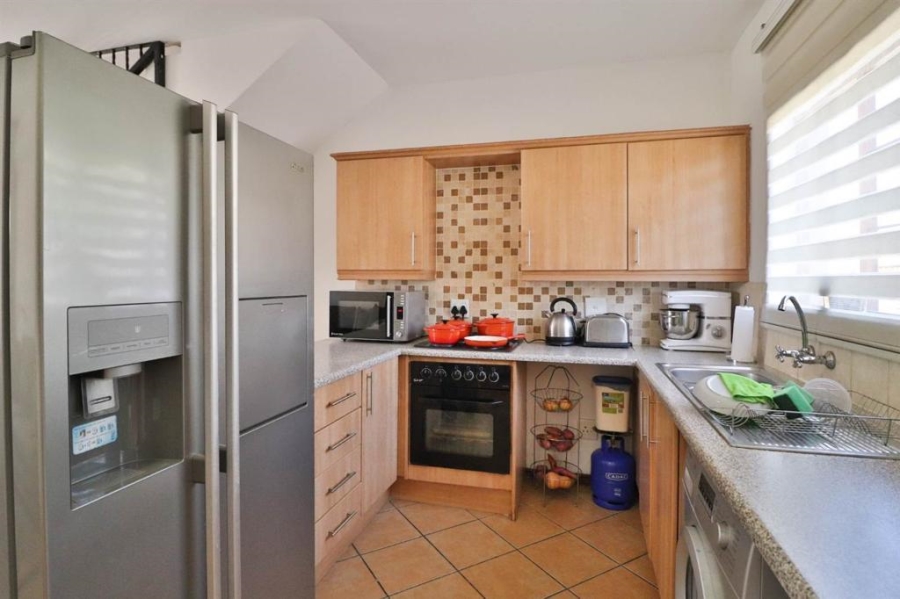 2 Bedroom Property for Sale in Noordwyk Gauteng