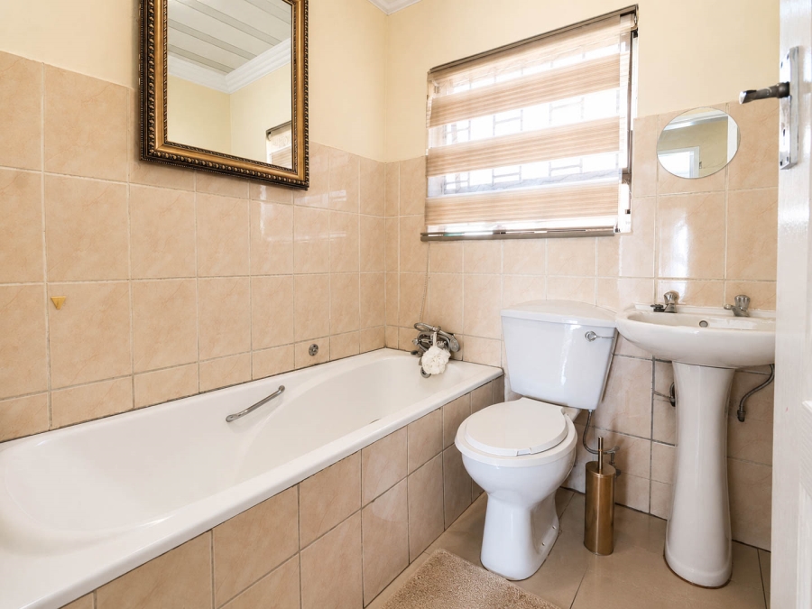 4 Bedroom Property for Sale in Amandasig Gauteng