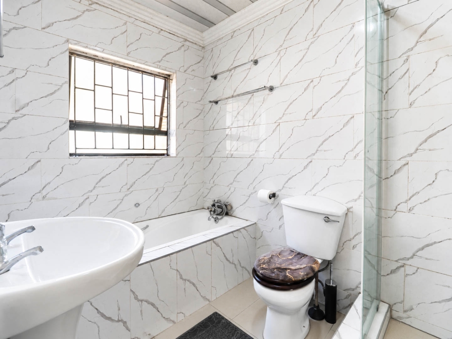 4 Bedroom Property for Sale in Amandasig Gauteng