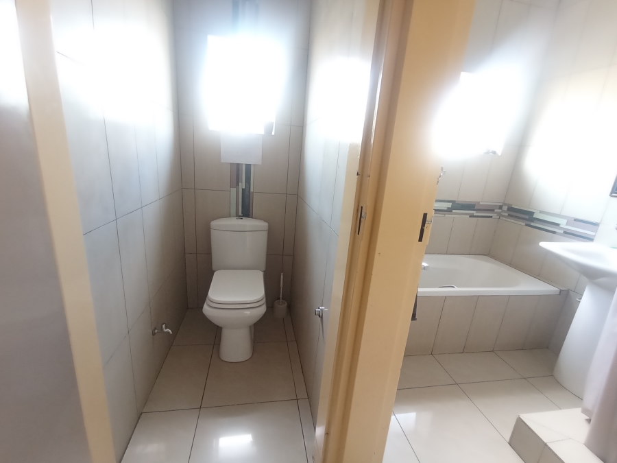 5 Bedroom Property for Sale in Brixton Gauteng