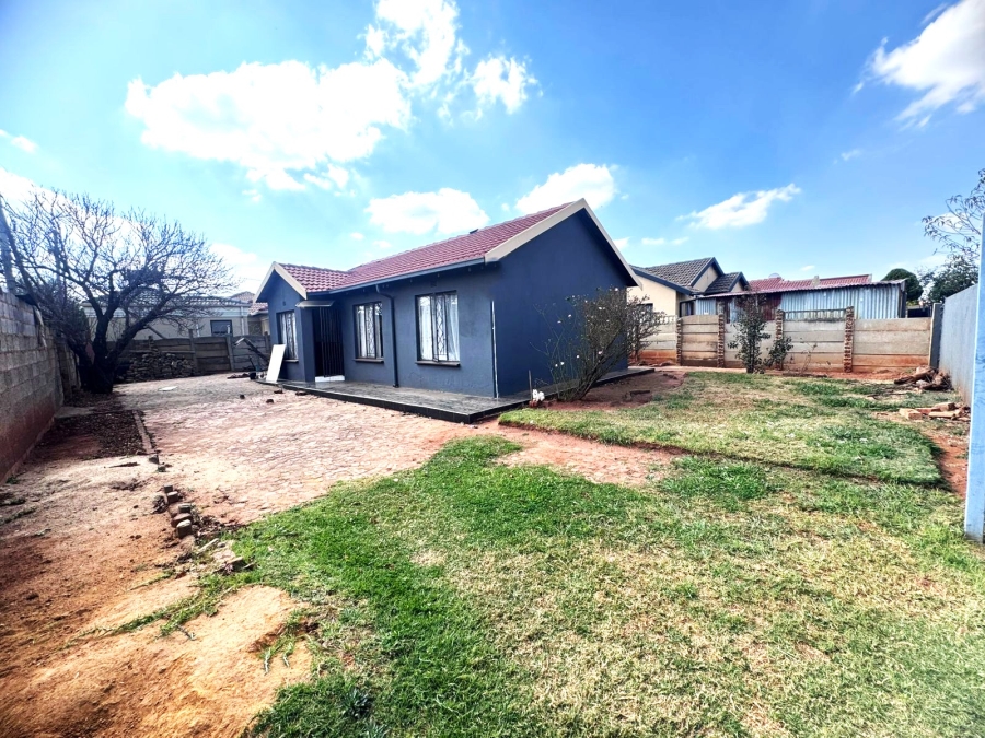 3 Bedroom Property for Sale in Vosloorus Ext 5 Gauteng