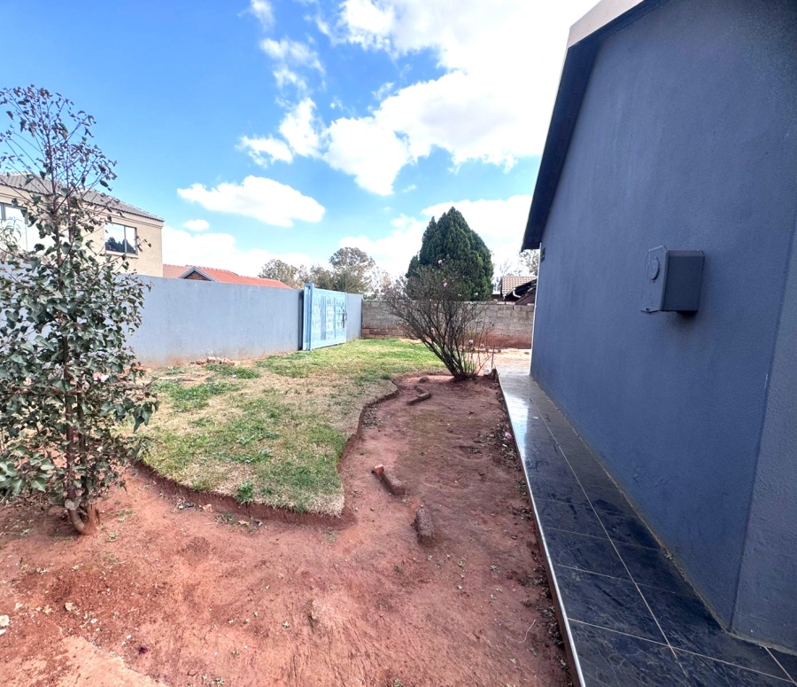 3 Bedroom Property for Sale in Vosloorus Ext 5 Gauteng