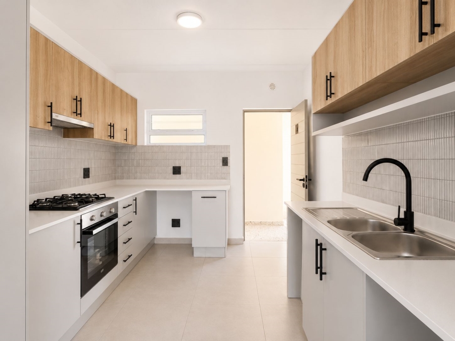 To Let 2 Bedroom Property for Rent in Fourways Gauteng