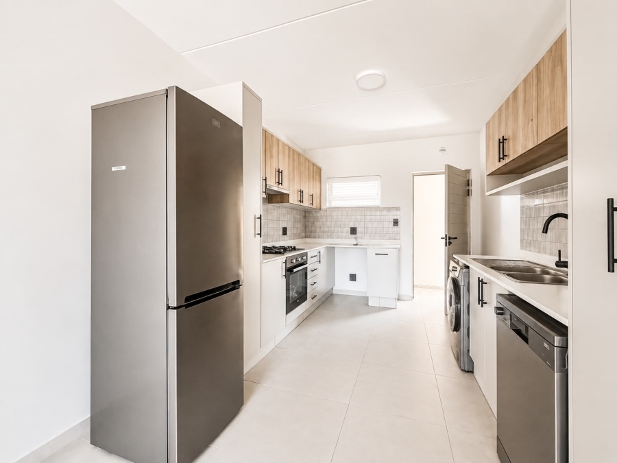 To Let 2 Bedroom Property for Rent in Fourways Gauteng