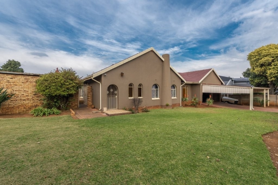 4 Bedroom Property for Sale in Albemarle Ext 2 Gauteng