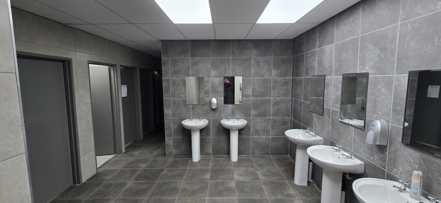 To Let Commercial Property for Rent in North Riding Gauteng