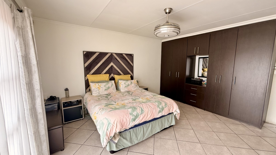 4 Bedroom Property for Sale in Terenure Gauteng