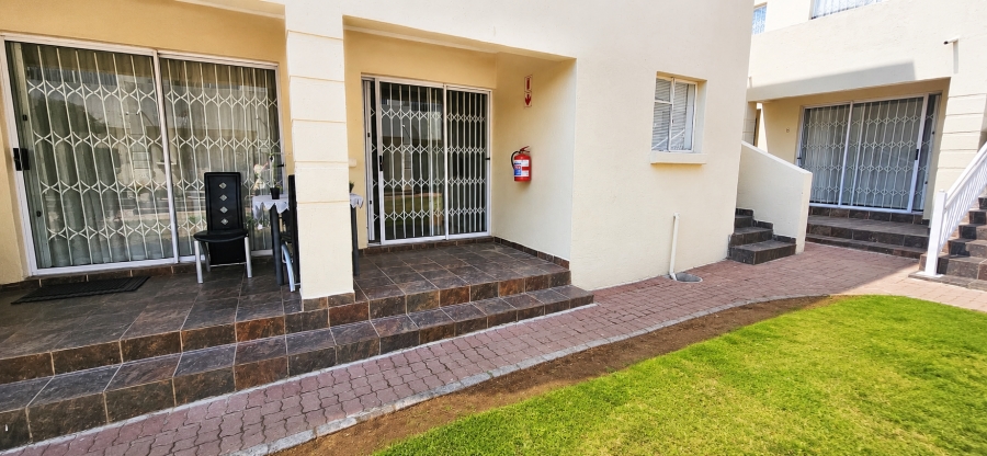 To Let 1 Bedroom Property for Rent in Lambton Gauteng