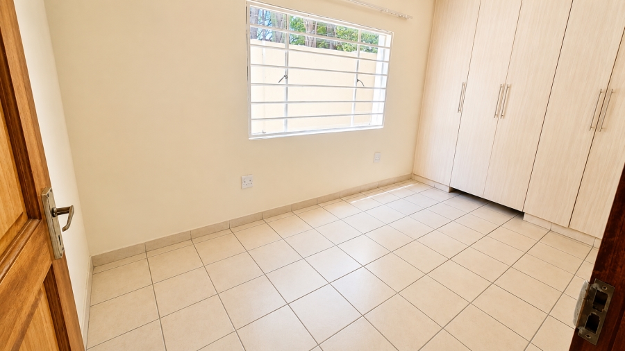 To Let 1 Bedroom Property for Rent in Lambton Gauteng