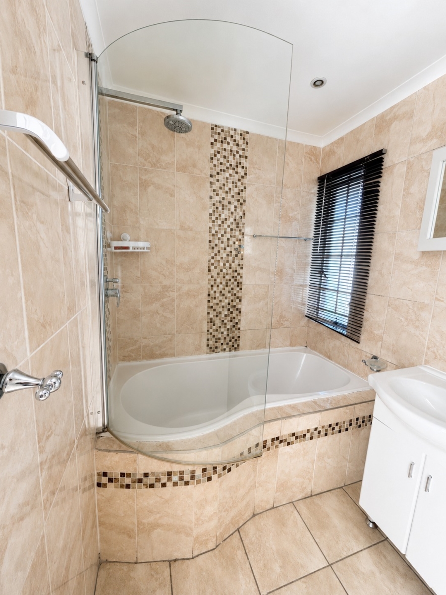 To Let 1 Bedroom Property for Rent in Ormonde Gauteng