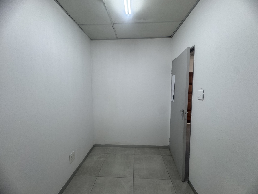 To Let Commercial Property for Rent in Lambton Gauteng