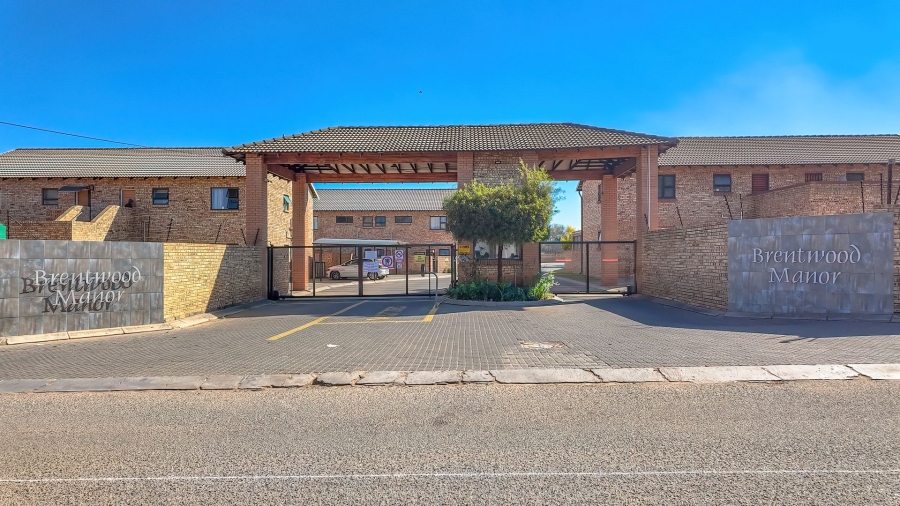 3 Bedroom Property for Sale in Brentwood Gauteng