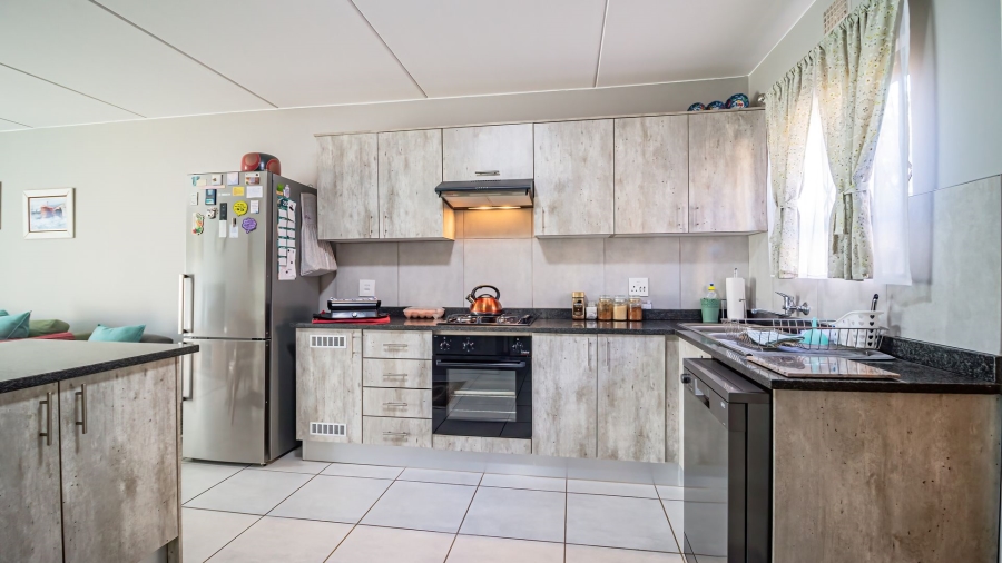 3 Bedroom Property for Sale in Brentwood Gauteng