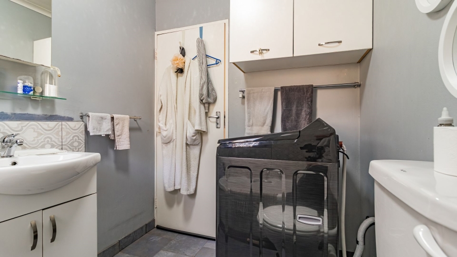 2 Bedroom Property for Sale in Bedford Gardens Gauteng
