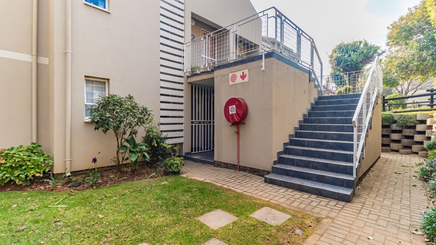 2 Bedroom Property for Sale in Bedford Gardens Gauteng
