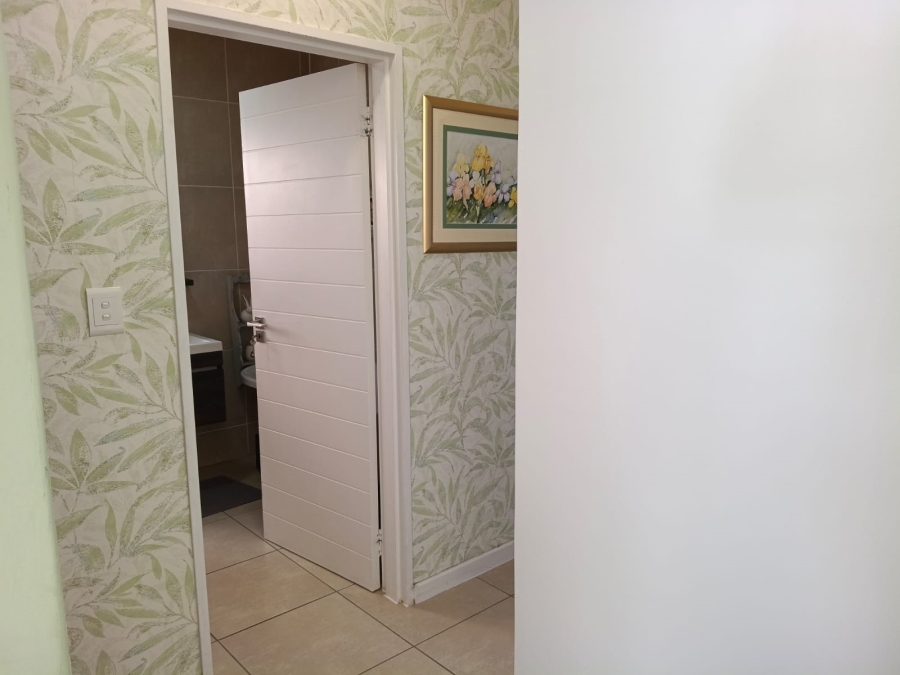 3 Bedroom Property for Sale in Greenstone Hill Gauteng