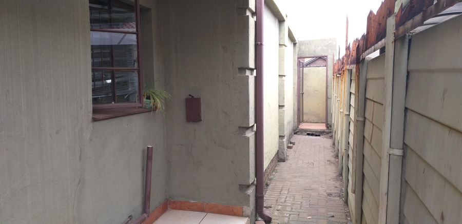 3 Bedroom Property for Sale in Daveyton Gauteng